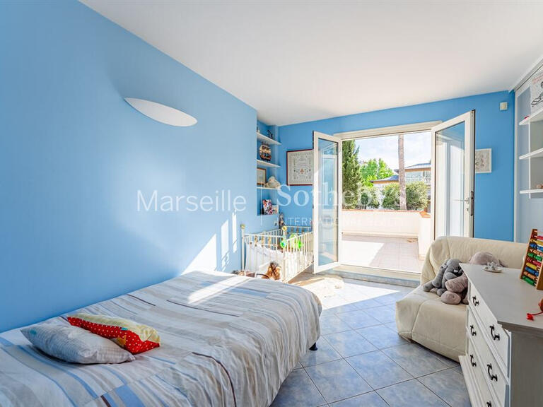 Maison Marseille 8e - 5 chambres - 220m²