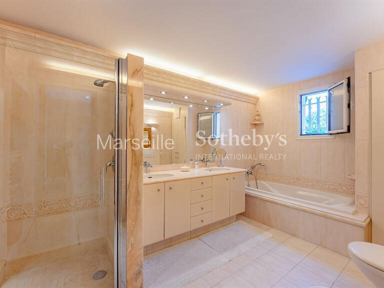 House Marseille 8e - 5 bedrooms - 220m²