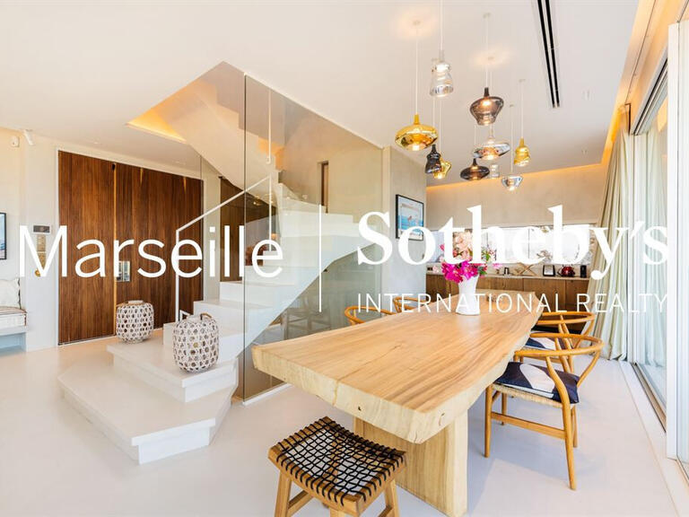 Maison Marseille 8e - 4 chambres - 250m²