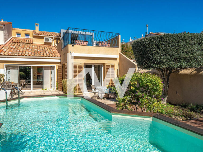 Villa Marseille 8e - 2 chambres - 168m²