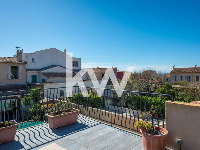 Villa Marseille 8e - 2 bedrooms - 168m²