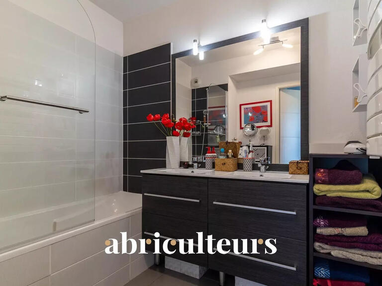 Appartement Marseille 9e - 3 chambres - 84m²