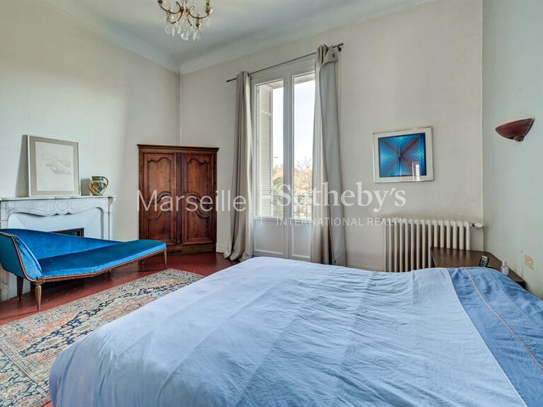 Mansion Marseille 9e - 5 bedrooms - 251m²