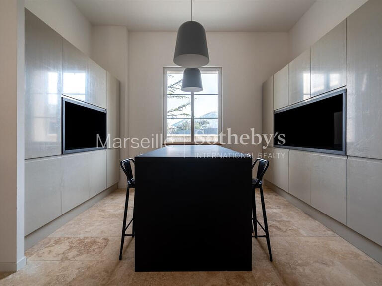 House Marseille 9e - 8 bedrooms - 400m²