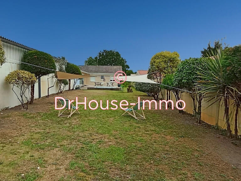 Villa Martignas-sur-Jalle - 6 bedrooms - 162m²