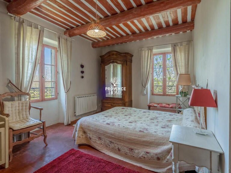 Propriété Maubec - 6 chambres - 343m²