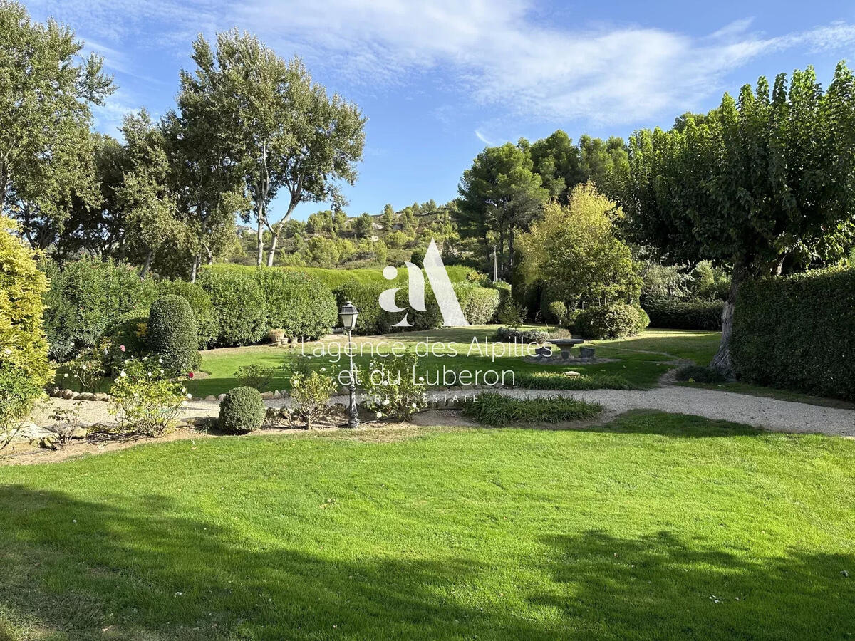 House Maussane-les-Alpilles