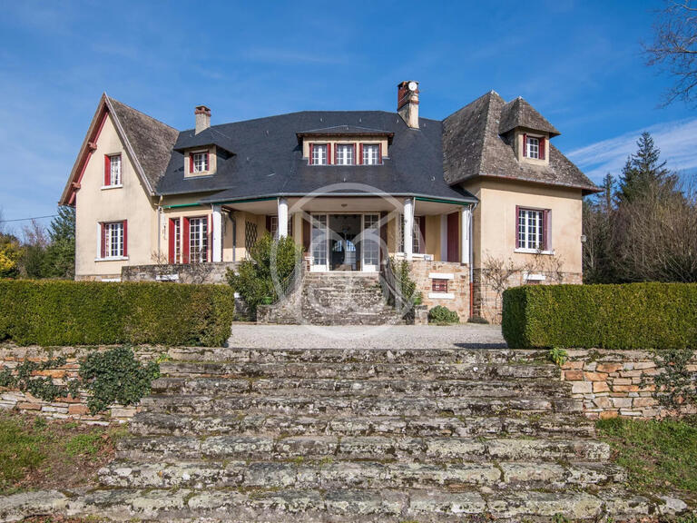 Propriété Mazamet - 8 chambres - 519m²