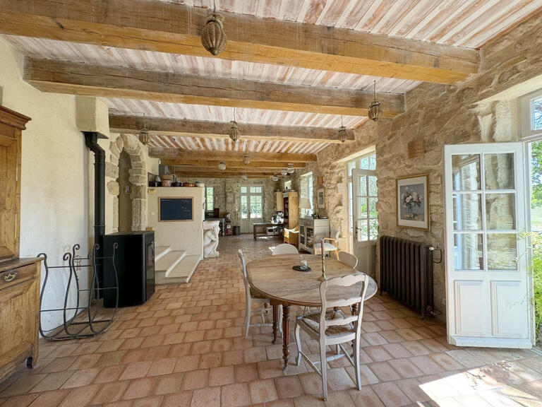 Maison Mazan - 6 chambres - 410m²