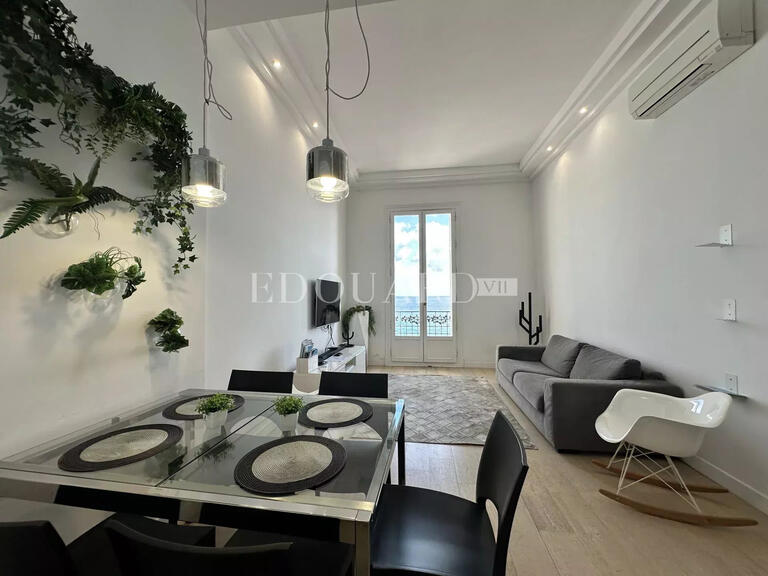 Appartement Menton - 2 chambres - 67m²