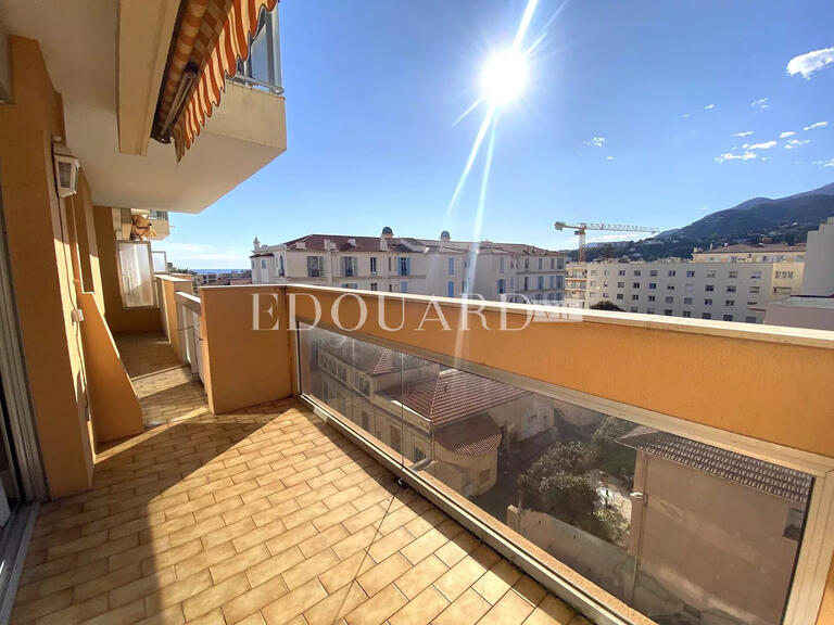 Appartement Menton - 2 chambres - 66m²