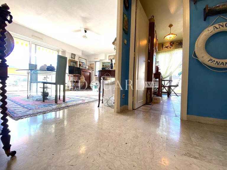 Appartement Menton - 2 chambres - 66m²