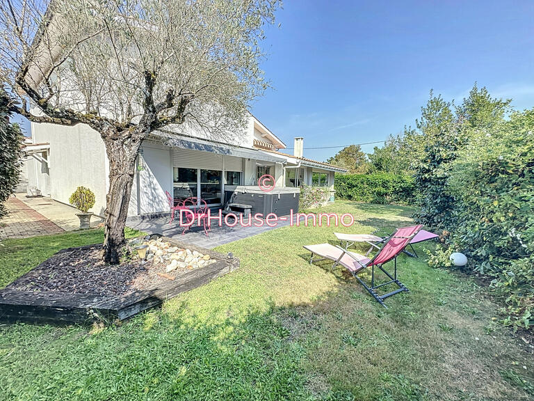 Villa Mérignac - 4 chambres - 190m²