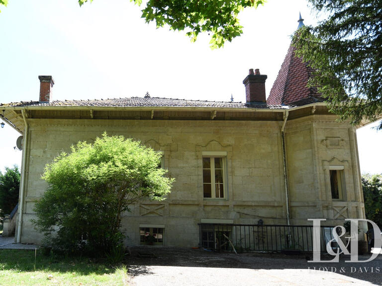 Maison Meschers-sur-Gironde - 4 chambres - 244m²