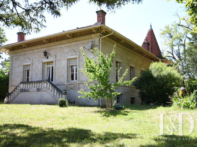 Maison Meschers-sur-Gironde - 4 chambres - 244m²