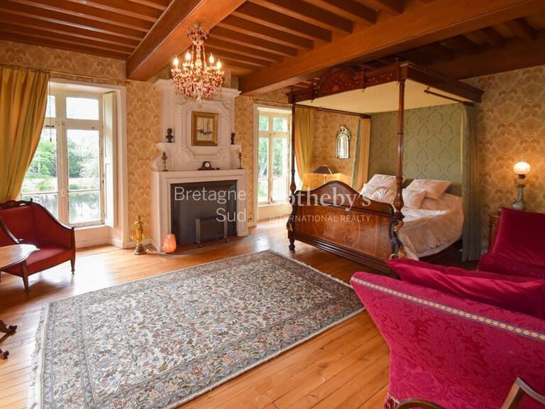 Castle Mesnil-en-Ouche - 10 bedrooms - 730m²