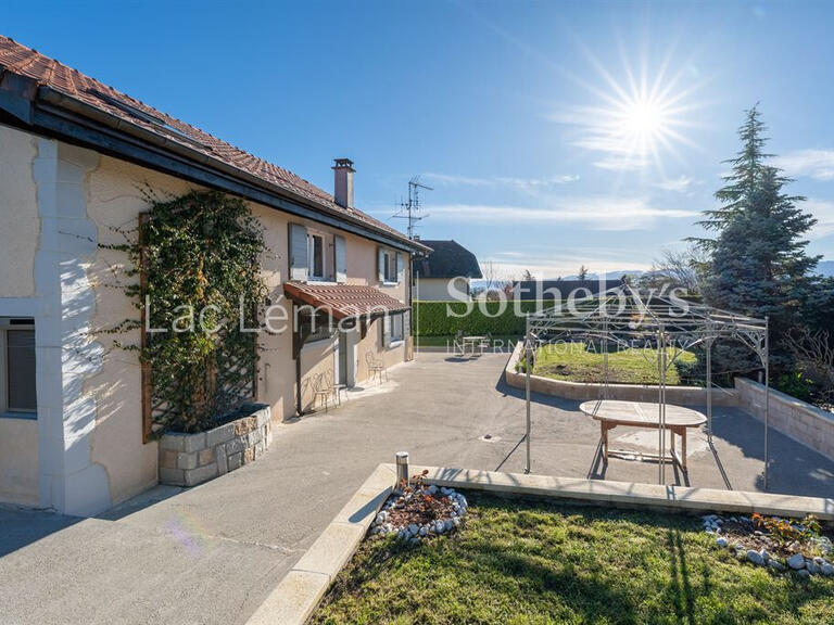 Maison Messery - 3 chambres - 209m²