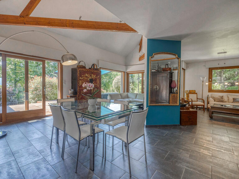 Maison Meylan - 6 chambres - 245m²