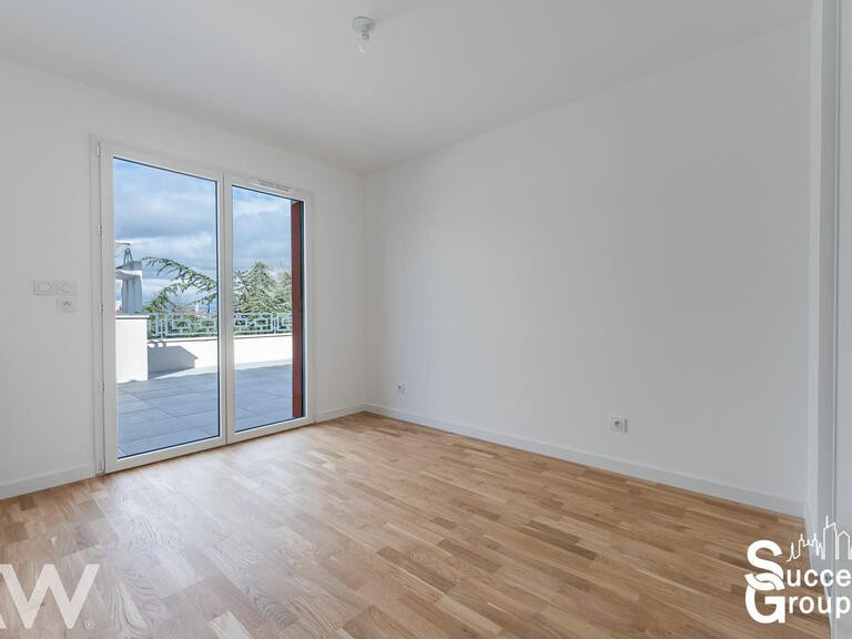 Appartement Meyzieu - 4 chambres - 118m²