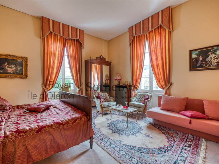 Vente Château Mirambeau - 9 chambres