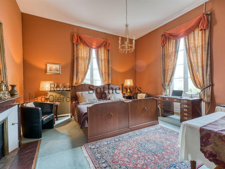 Vente Château Mirambeau - 9 chambres