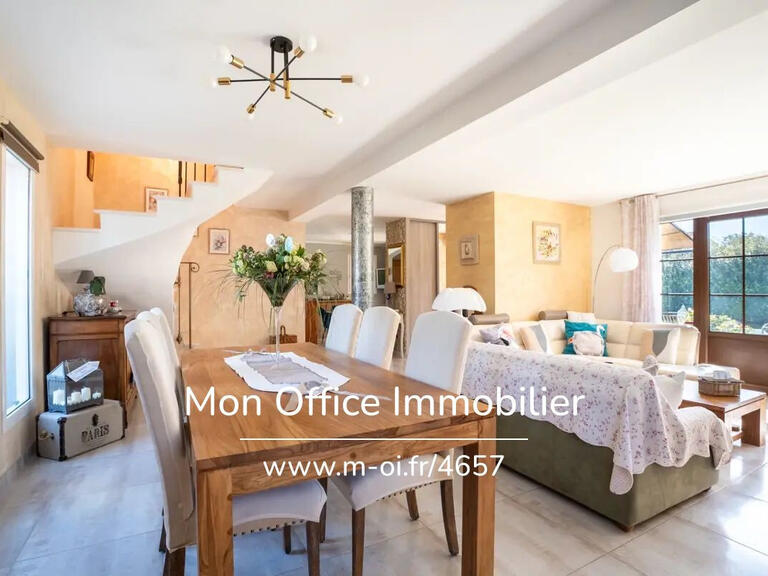 Villa Mollégès - 3 chambres - 142m²