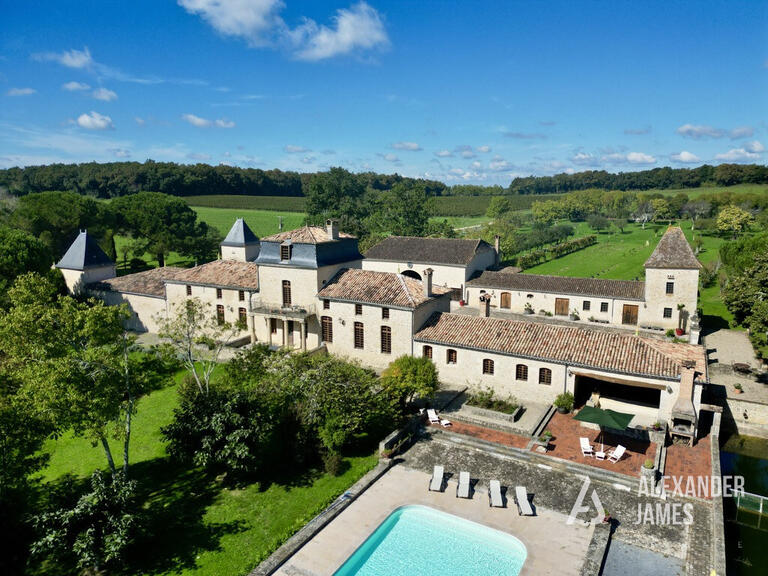 House Monségur - 8 bedrooms - 458m²