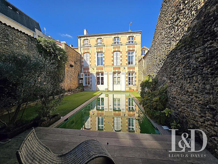 House Mont-de-Marsan - 5 bedrooms - 550m²