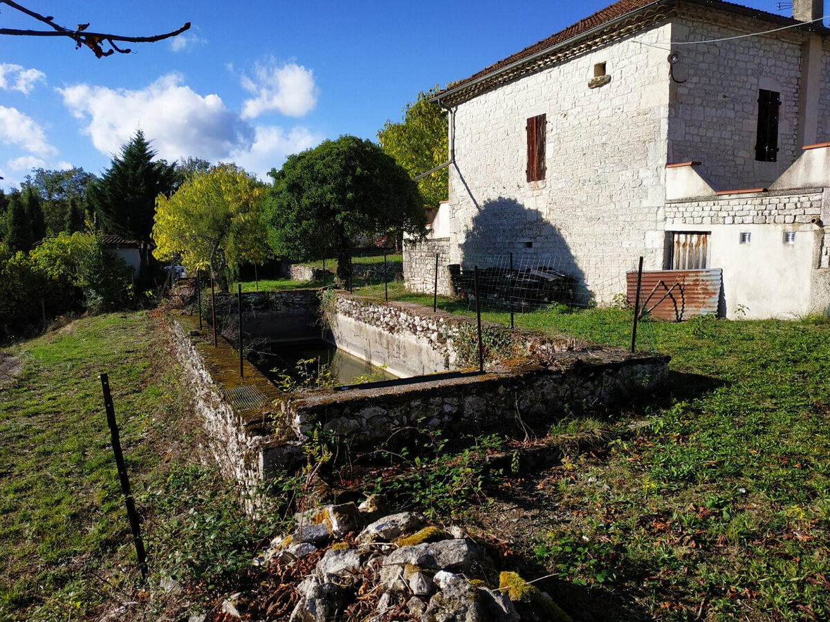 House Montaigu-de-Quercy