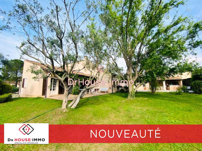 Villa Montaren-et-Saint-Médiers - 4 chambres - 160m²