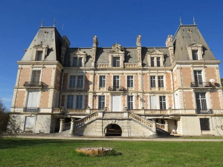 Château Montauban - 30 chambres - 3000m²