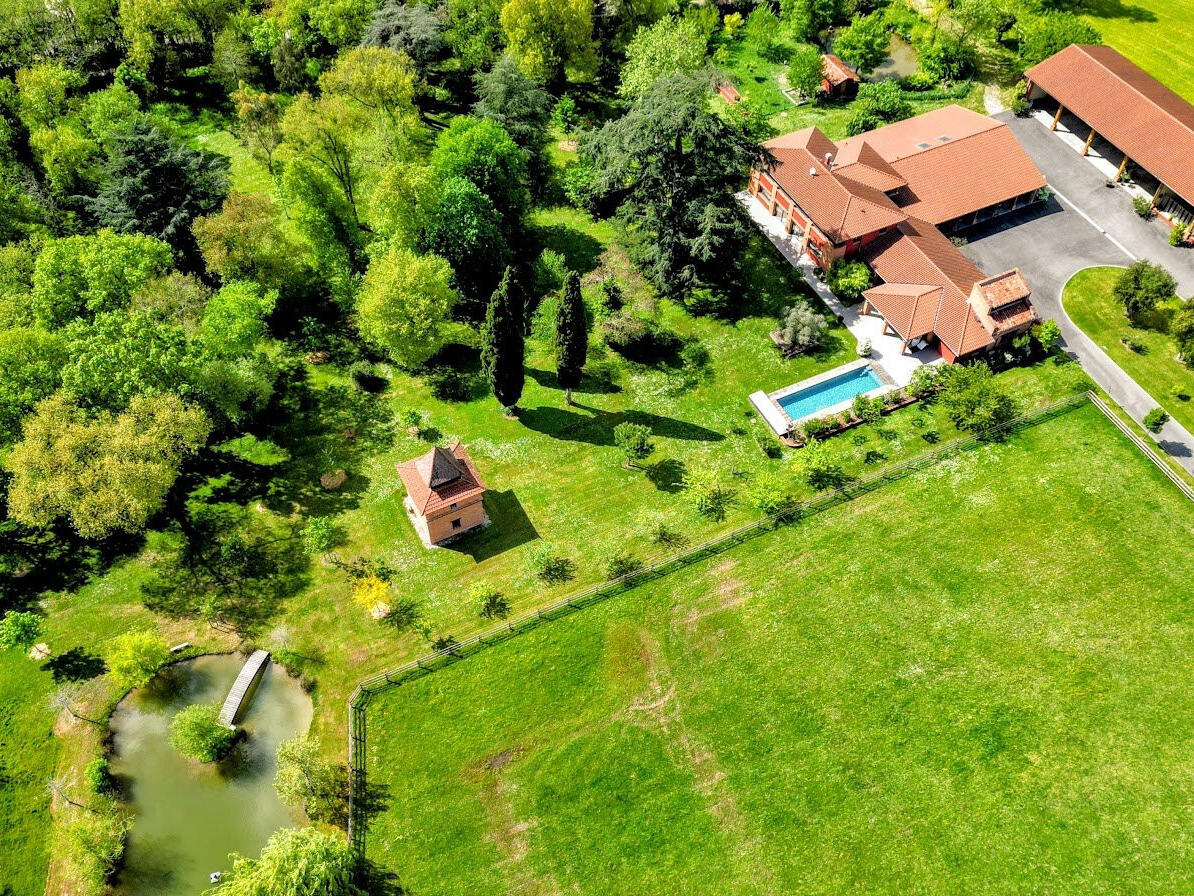 Equestrian property Montauban