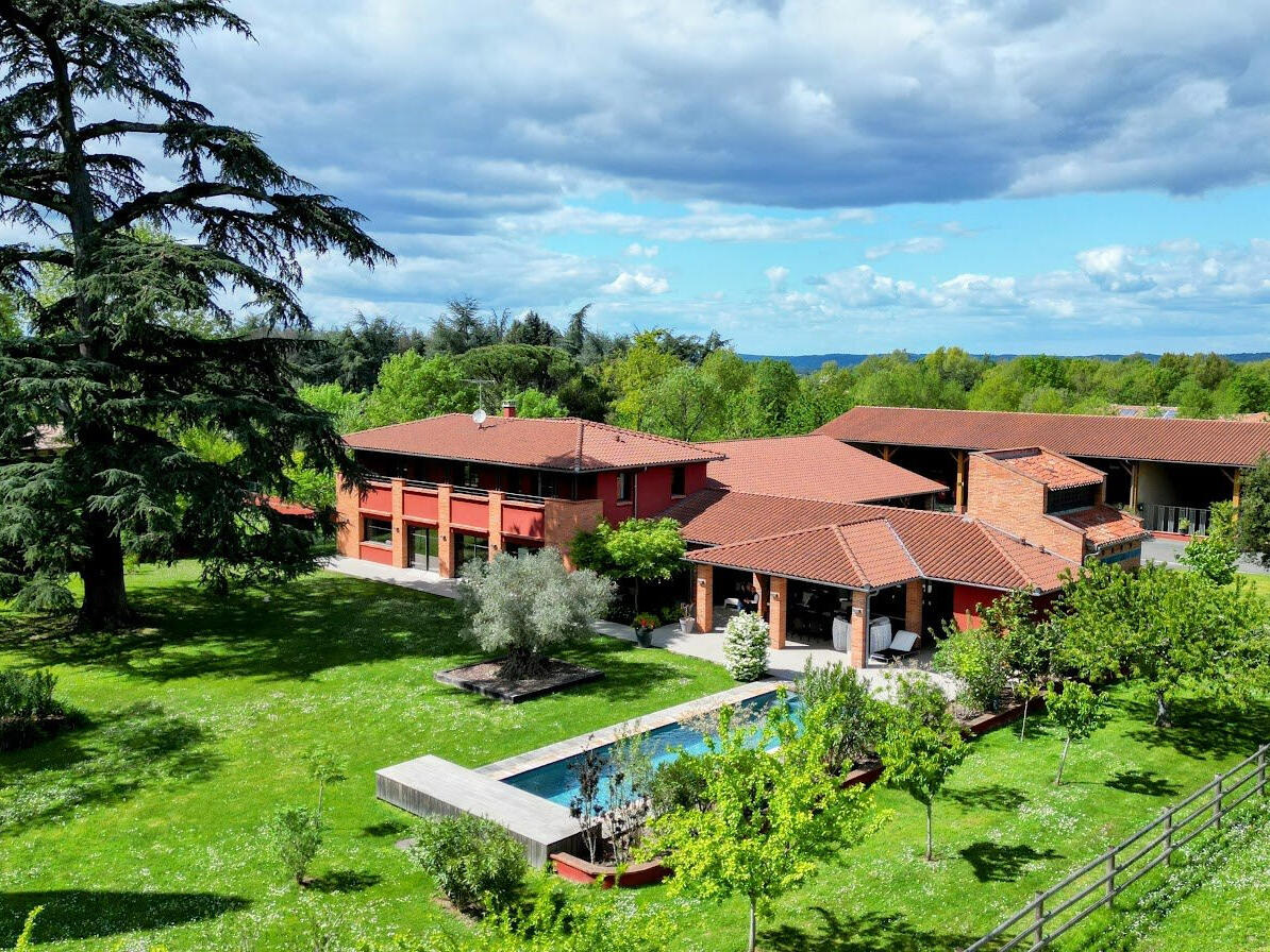 Equestrian property Montauban