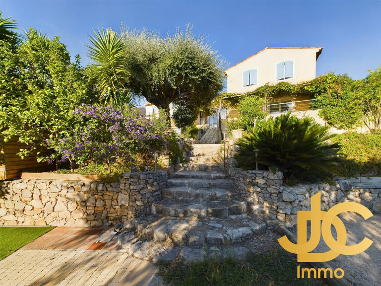 House Montauroux - 4 bedrooms - 139m²