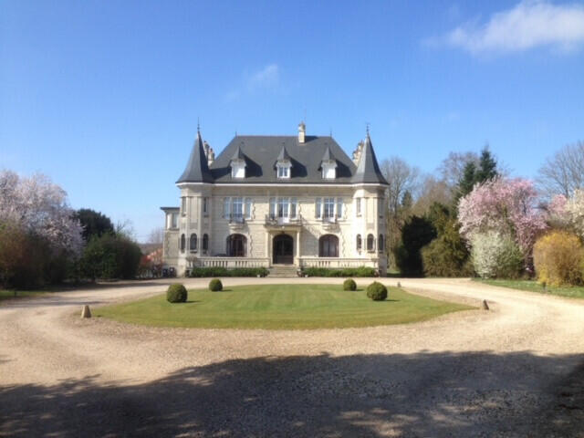 House Monthenault - 13 bedrooms - 500m²