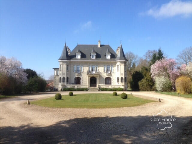 House Monthenault - 13 bedrooms - 500m²