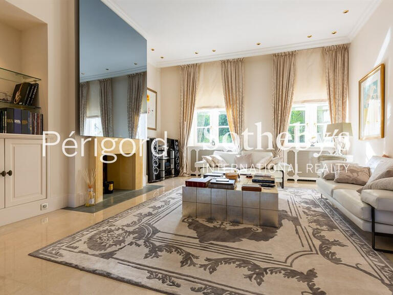 Castle Montignac - 23 bedrooms - 2700m²