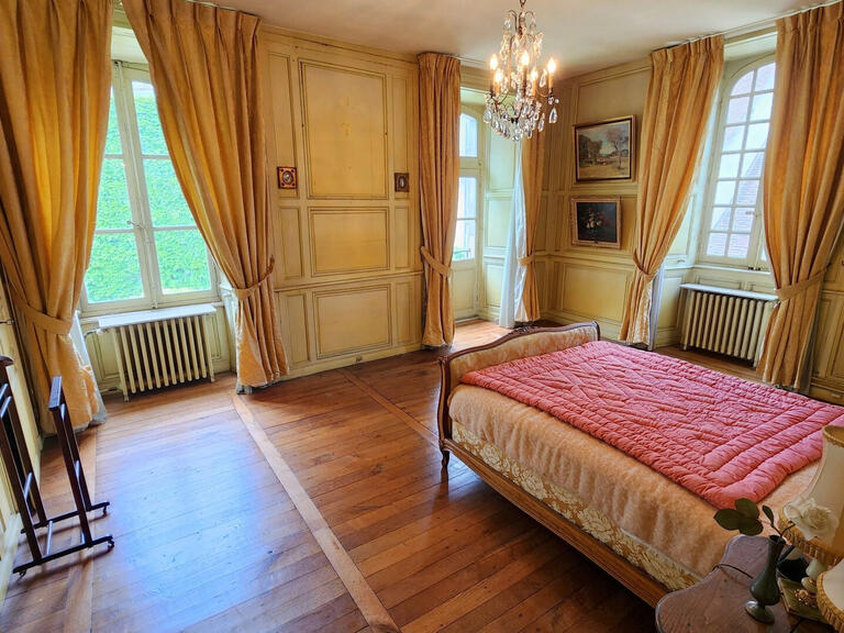 Maison Montluçon - 9 chambres - 558m²