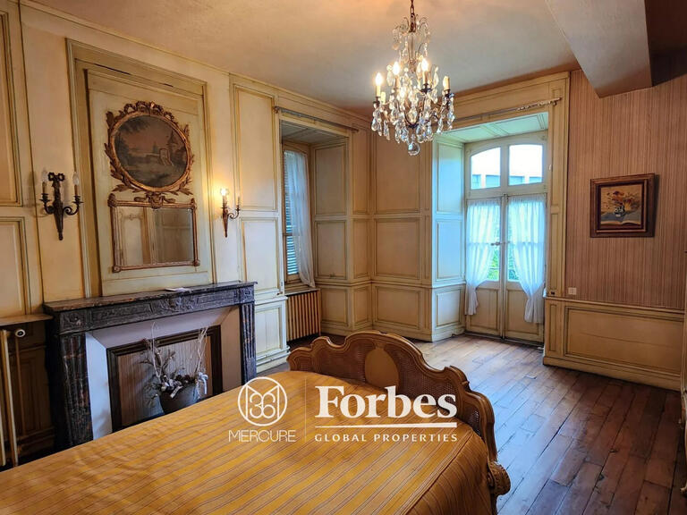 House Montluçon - 9 bedrooms - 558m²