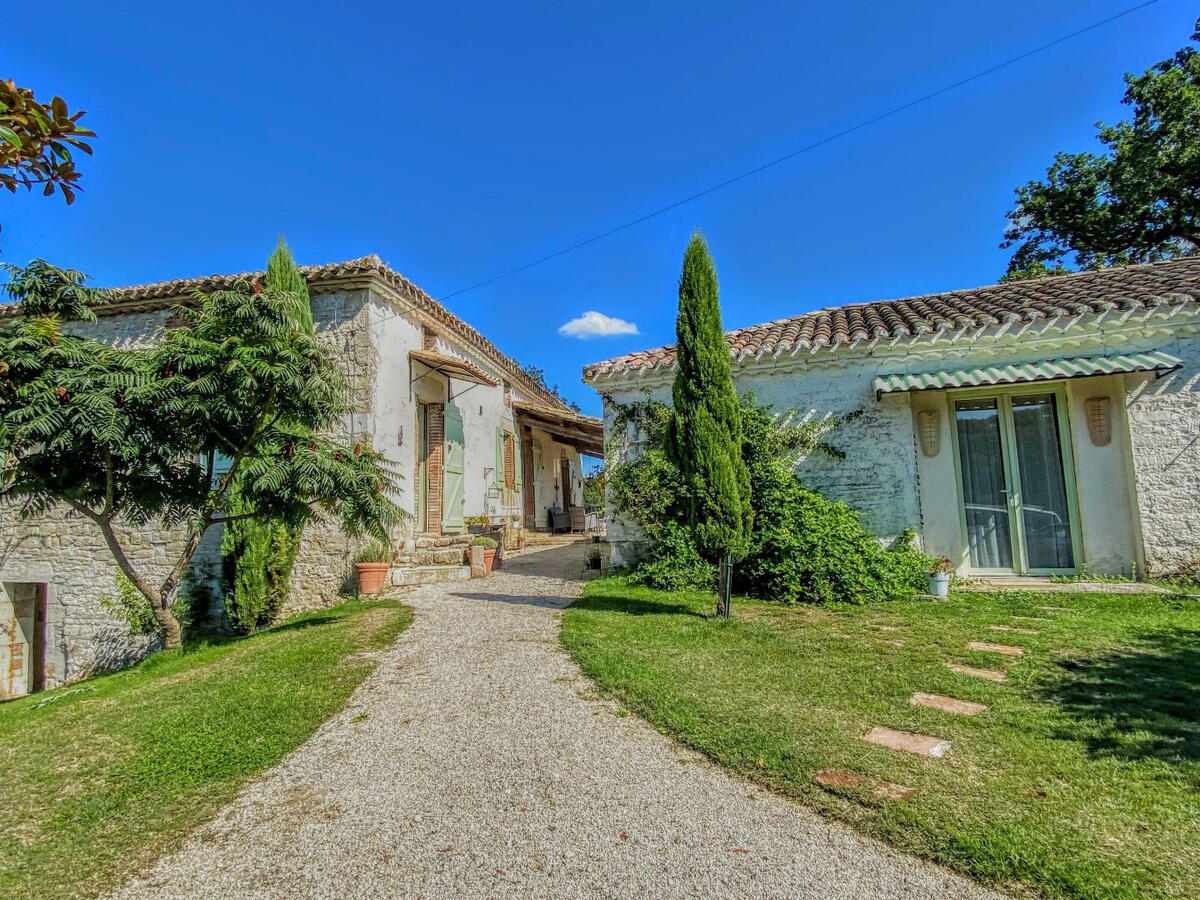 Property Montpezat-de-Quercy