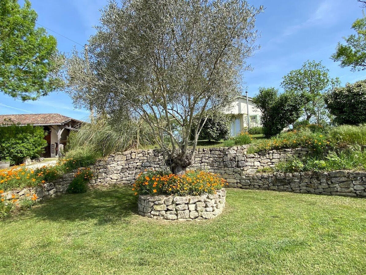 Property Montpezat-de-Quercy