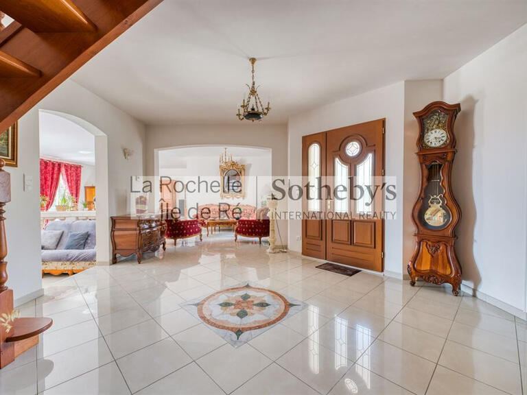 Maison Montroy - 5 chambres - 264m²