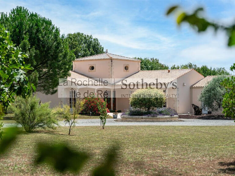 House Montroy - 5 bedrooms - 264m²