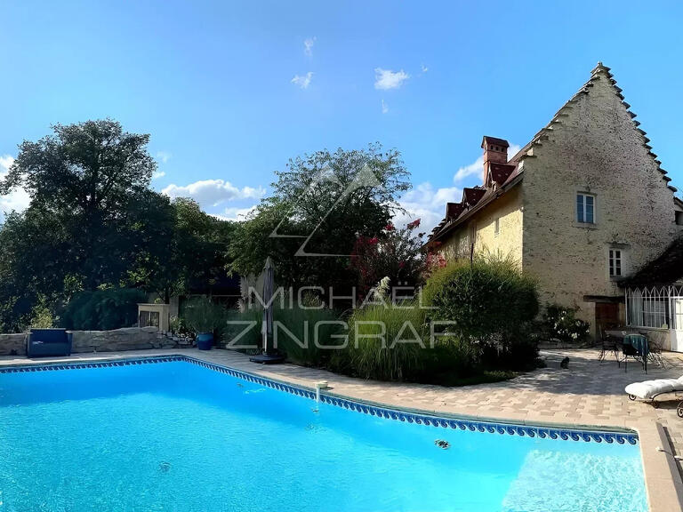 Property Morestel - 8 bedrooms - 885m²