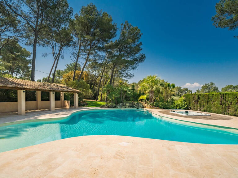 Villa Mouans-Sartoux - 8 chambres - 646m²