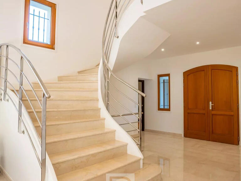 Villa Mouans-Sartoux - 5 chambres - 335m²