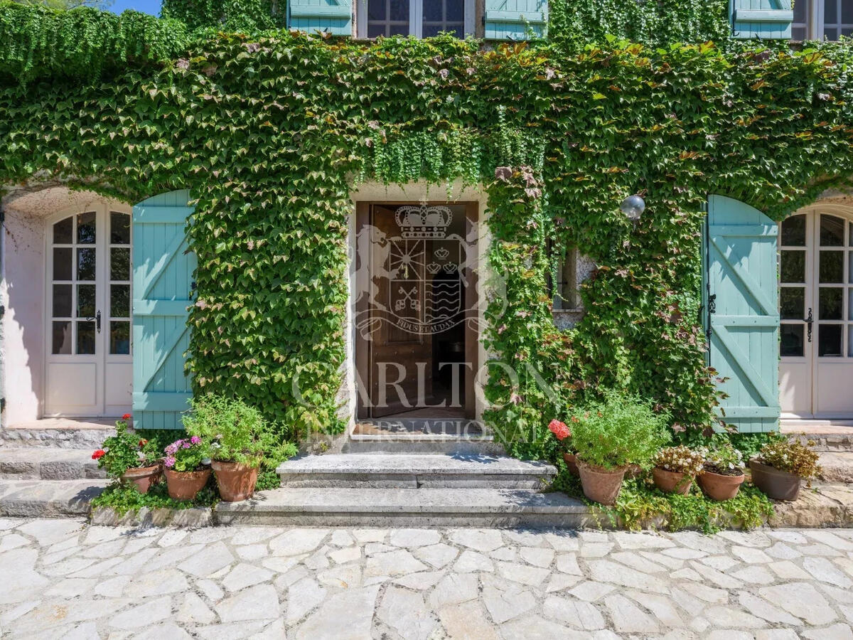 House Mougins