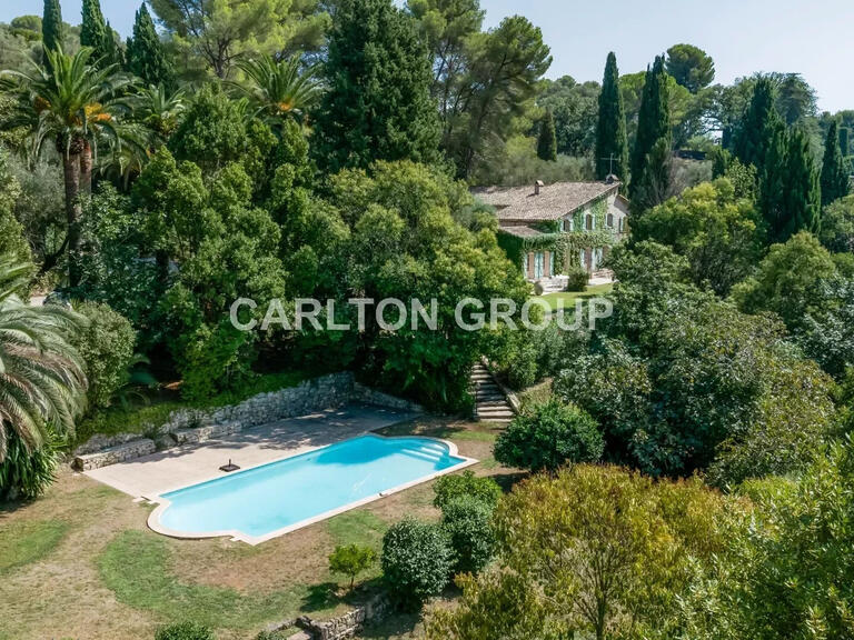 Maison Mougins - 4 chambres - 265m²