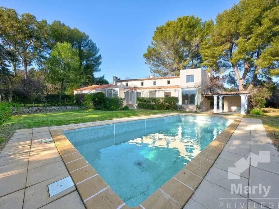 House Mougins