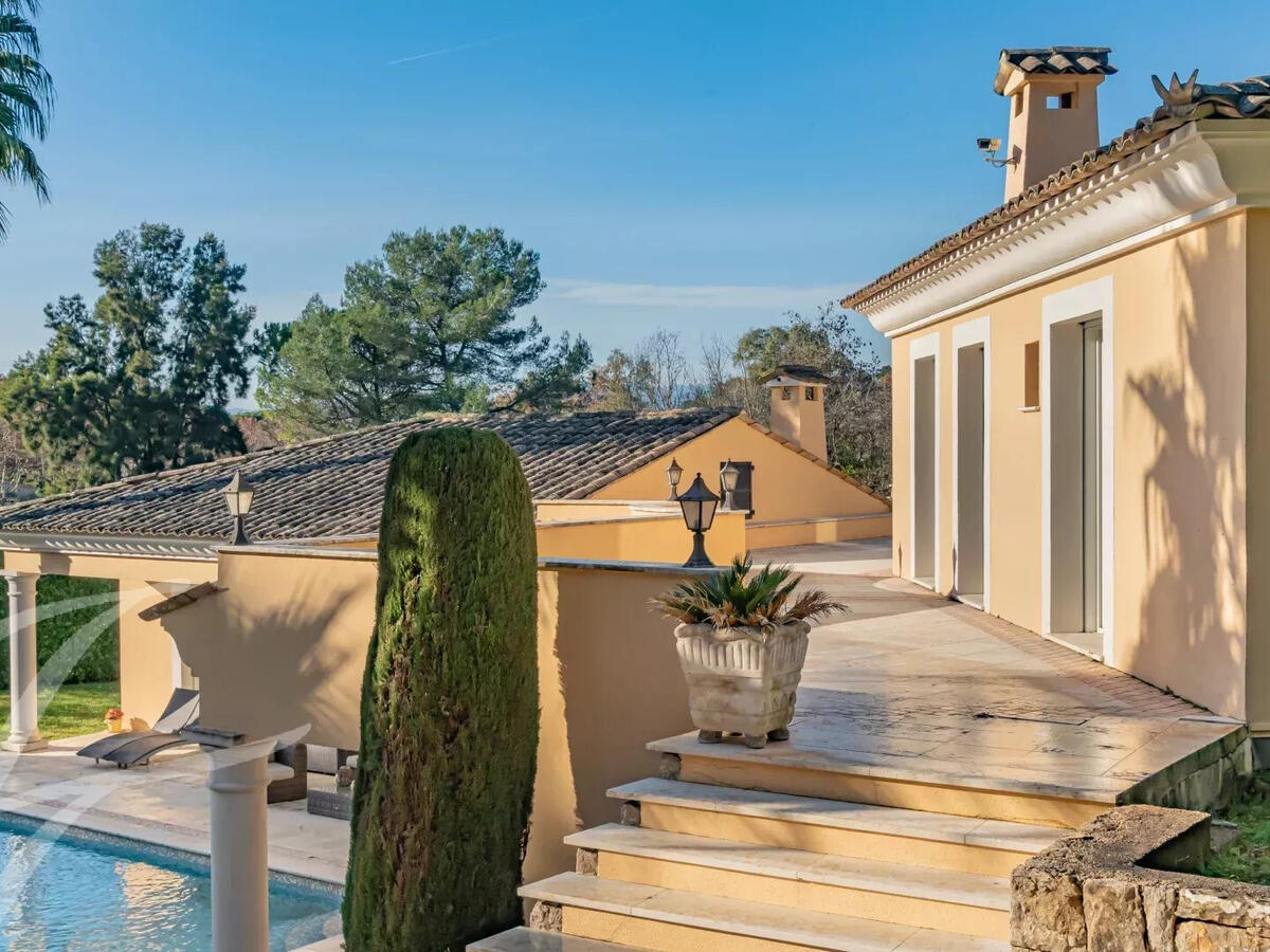 House Mougins